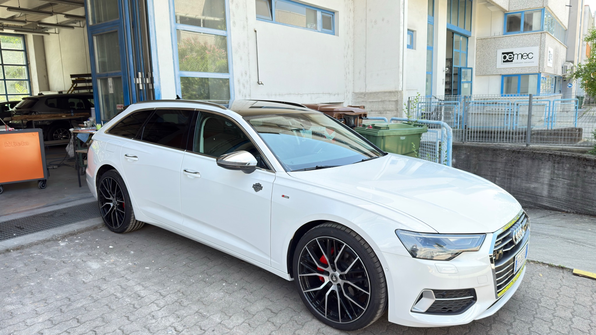 Audi A6 Front seitlich